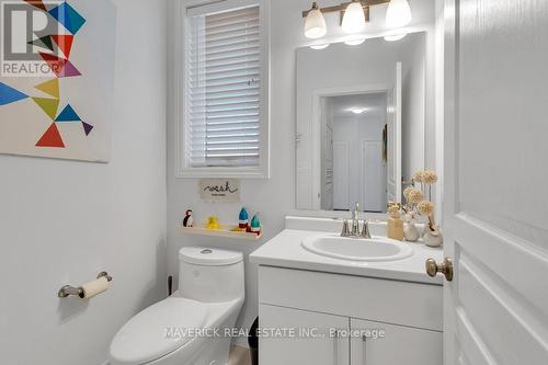 21 Chamberlain Avenue, Ingersoll (Ingersoll - South), ON - Indoor Photo Showing Bathroom