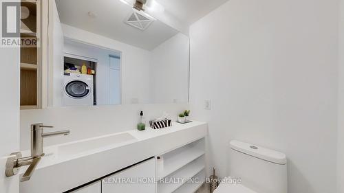 626 - 1100 Sheppard Avenue W, Toronto, ON - Indoor Photo Showing Bathroom