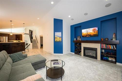 154 Heartstone Dr, Winnipeg, MB 