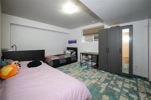 154 Heartstone Dr, Winnipeg, MB 