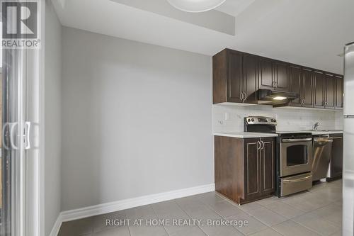 B - 1120 Klondike Road, Ottawa, ON - Indoor Photo Showing Kitchen With Stainless Steel Kitchen