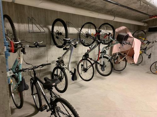 Storage - 105-4 Av. Donegani, Pointe-Claire, QC - Indoor Photo Showing Other Room