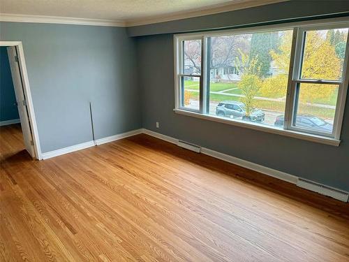 719 Centennial St, Winnipeg, MB 