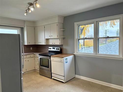 719 Centennial St, Winnipeg, MB 