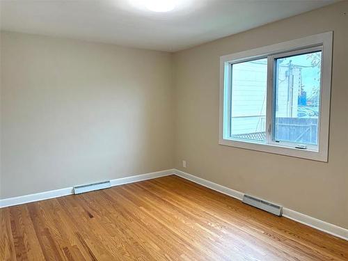 719 Centennial St, Winnipeg, MB 