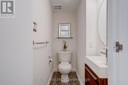 1039 - 54 East Liberty Street, Toronto, ON - Indoor Photo Showing Bathroom