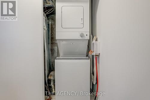 1039 - 54 East Liberty Street, Toronto, ON - Indoor Photo Showing Laundry Room