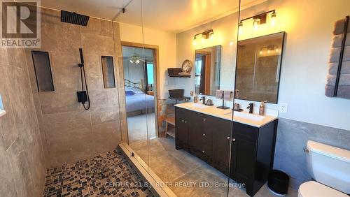 1252 Shore Acres Drive, Innisfil, ON - Indoor Photo Showing Bathroom