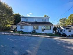 45 Withrod Drive  Halifax, NS B3N 1A9