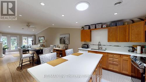 67 Meadow Lane, Wasaga Beach, ON - Indoor Photo Showing Other Room