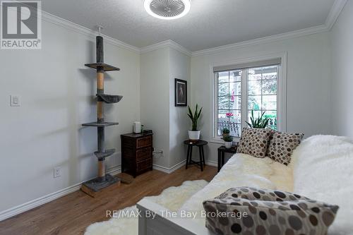 67 Meadow Lane, Wasaga Beach, ON - Indoor Photo Showing Bedroom