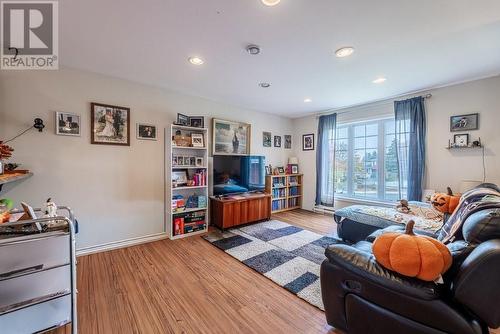 147 Paradise Road, Paradise, NL - Indoor Photo Showing Other Room