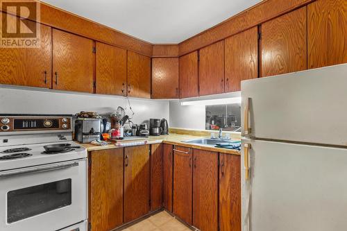 20 Gear Street, St. John'S, NL - Indoor Photo Showing Kitchen