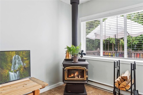 450 Aurora St, Parksville, BC 