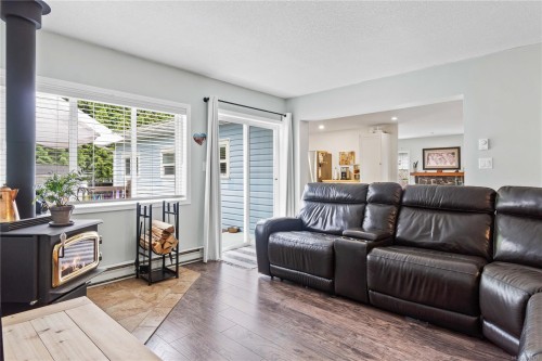 450 Aurora St, Parksville, BC 