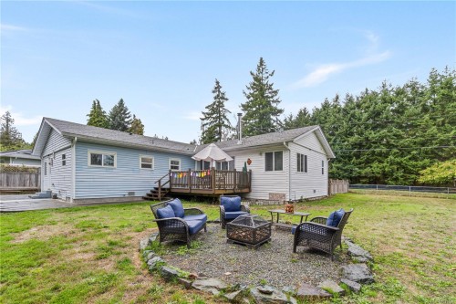 450 Aurora St, Parksville, BC 