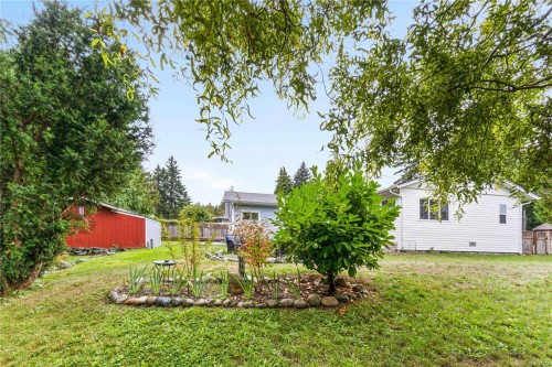 450 Aurora St, Parksville, BC 