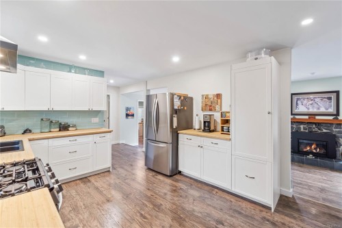 450 Aurora St, Parksville, BC 