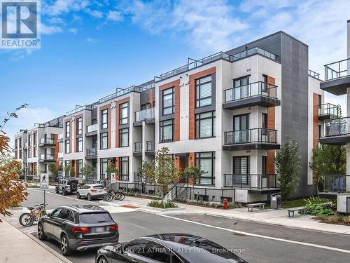 216 - 8 STECKLEY HOUSE LANE  Richmond Hill, ON L4S 0N1