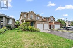 76 BALMORAL PLACE  Barrie, ON L4N 0Y9
