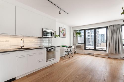 Overall view - 707-1000 Rue Ottawa, Montréal (Le Sud-Ouest), QC - Indoor Photo Showing Kitchen With Upgraded Kitchen