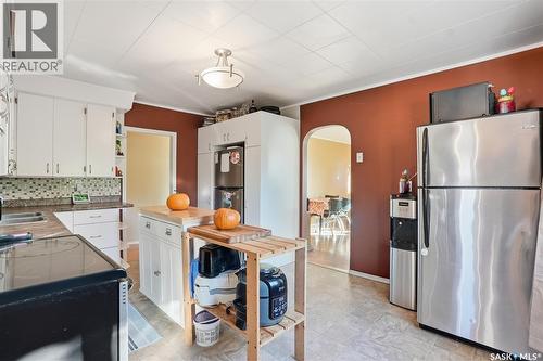 620 Miles Street, Asquith, SK - Indoor Photo Showing Kitchen With Double Sink