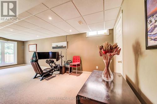 33 Tinatawa Court, Kitchener, ON - Indoor