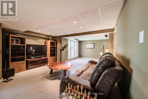33 Tinatawa Court, Kitchener, ON - Indoor
