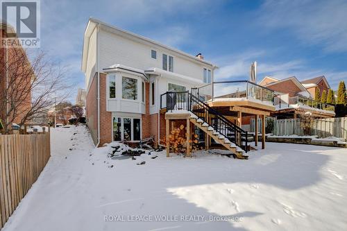33 Tinatawa Court, Kitchener, ON - Outdoor