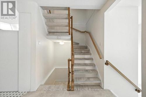 17 Columbus Avenue, Ottawa, ON - Indoor Photo Showing Other Room