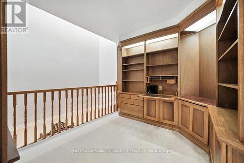 17 Columbus Avenue, Ottawa, ON - Indoor Photo Showing Other Room