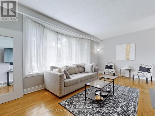 245 Port Union Road, Toronto, ON - Indoor Photo Showing Living Room
