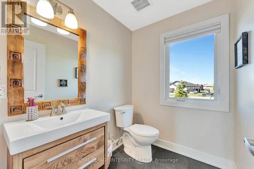 2198 Maple Forest Drive, Ottawa, ON - Indoor Photo Showing Bathroom