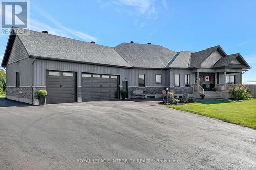 2198 Maple Forest Drive, Ottawa, ON - Outdoor