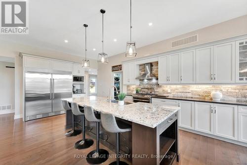 2198 Maple Forest Drive, Ottawa, ON - Indoor Photo Showing Kitchen With Upgraded Kitchen