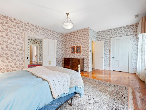 11 Third Avenue, Orangeville, ON - Indoor Photo Showing Bedroom