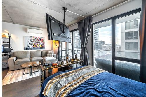 Bedroom - 910-705 Rue William, Montréal (Ville-Marie), QC - Indoor Photo Showing Bedroom