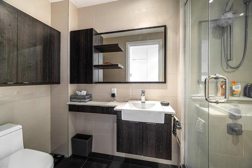 Bathroom - 910-705 Rue William, Montréal (Ville-Marie), QC - Indoor Photo Showing Bathroom