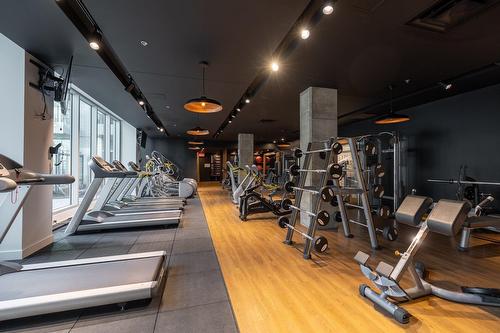 Exercise room - 910-705 Rue William, Montréal (Ville-Marie), QC - Indoor Photo Showing Gym Room