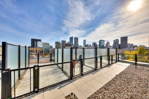 Terrasse - 205-2100 Boul. St-Laurent, Montréal (Ville-Marie), QC - Outdoor