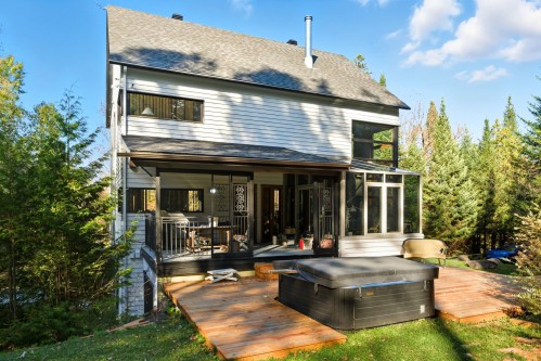 Back of Structure - 967 Côte St-Gabriel O., Saint-Sauveur, QC - Outdoor