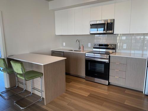 Kitchen - 431-815 Av. Plymouth, Mont-Royal, QC - Indoor Photo Showing Kitchen
