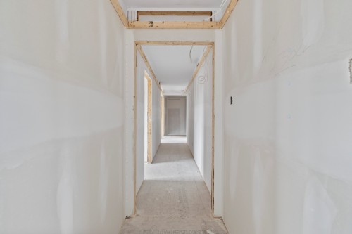 Corridor - 245 Rue Jean, Rivière-Beaudette, QC - Indoor Photo Showing Other Room