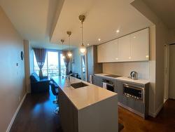 1911-1450 Boul. René-Lévesque O.  Montréal (Ville-Marie), QC H3G 0E1