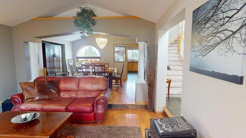 1312 20Th Street, Cranbrook, BC - Indoor Photo Showing Living Room