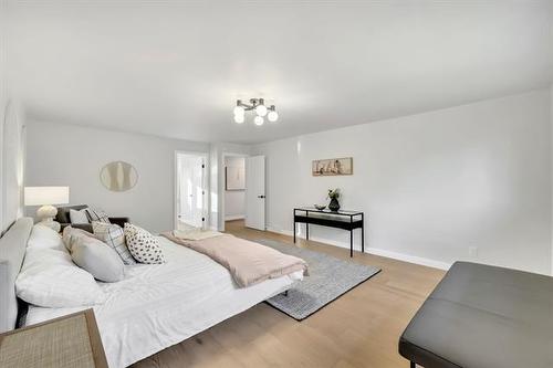 30 Aldershot Blvd, Winnipeg, MB 