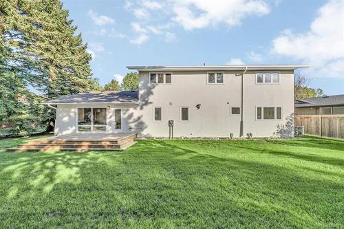 30 Aldershot Blvd, Winnipeg, MB 