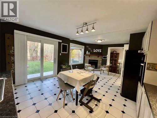 1257 Mccraney Street E, Oakville, ON - Indoor