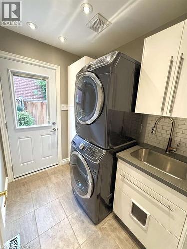 1257 Mccraney Street E, Oakville, ON - Indoor Photo Showing Laundry Room