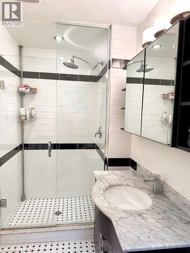 1257 Mccraney Street E, Oakville, ON - Indoor Photo Showing Bathroom